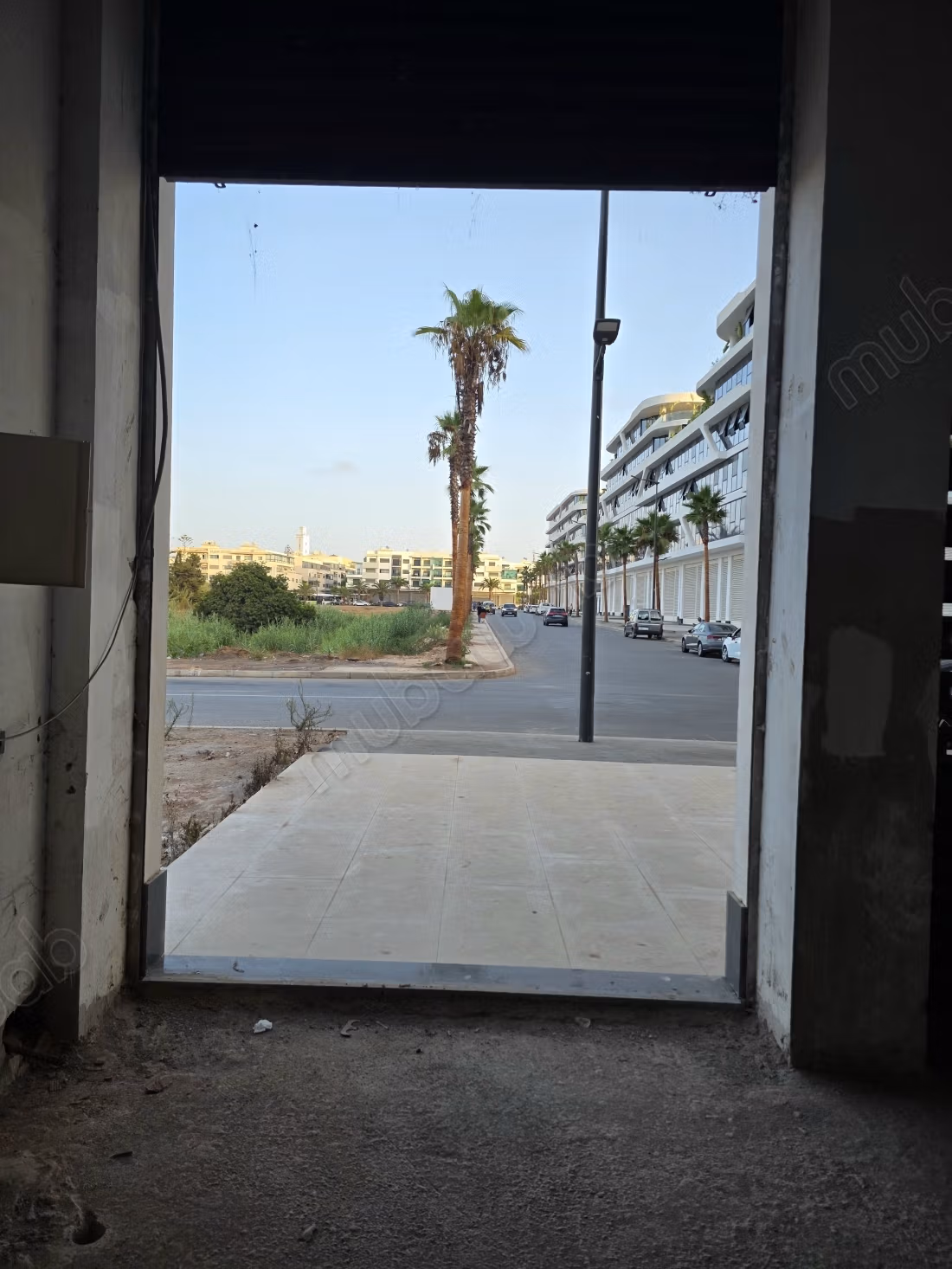Louez le local idéal à Orchidees Manisman.
Superficie 98 m²
