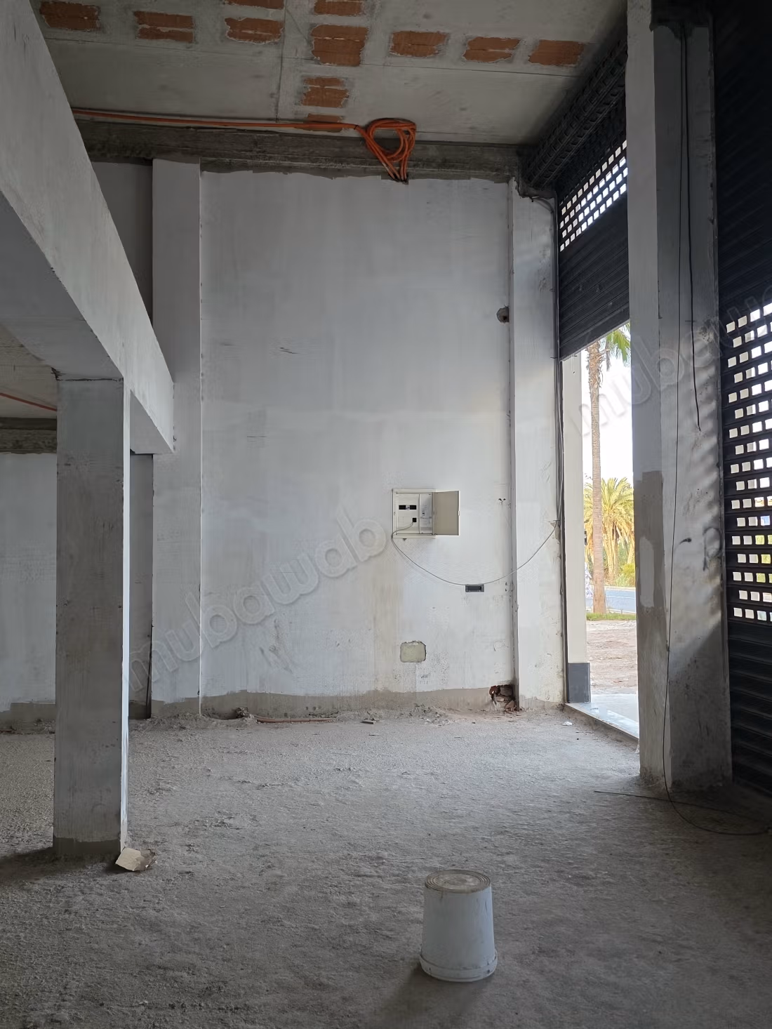 Louez le local idéal à Orchidees Manisman.
Superficie 98 m²
