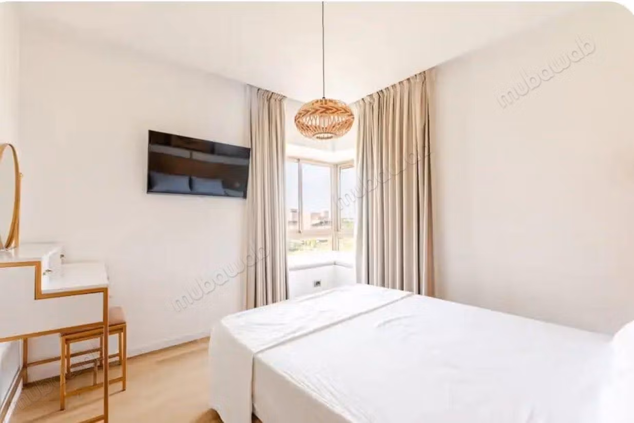 Location Meublé 3 chambres terasse vu sur golf piscine parking