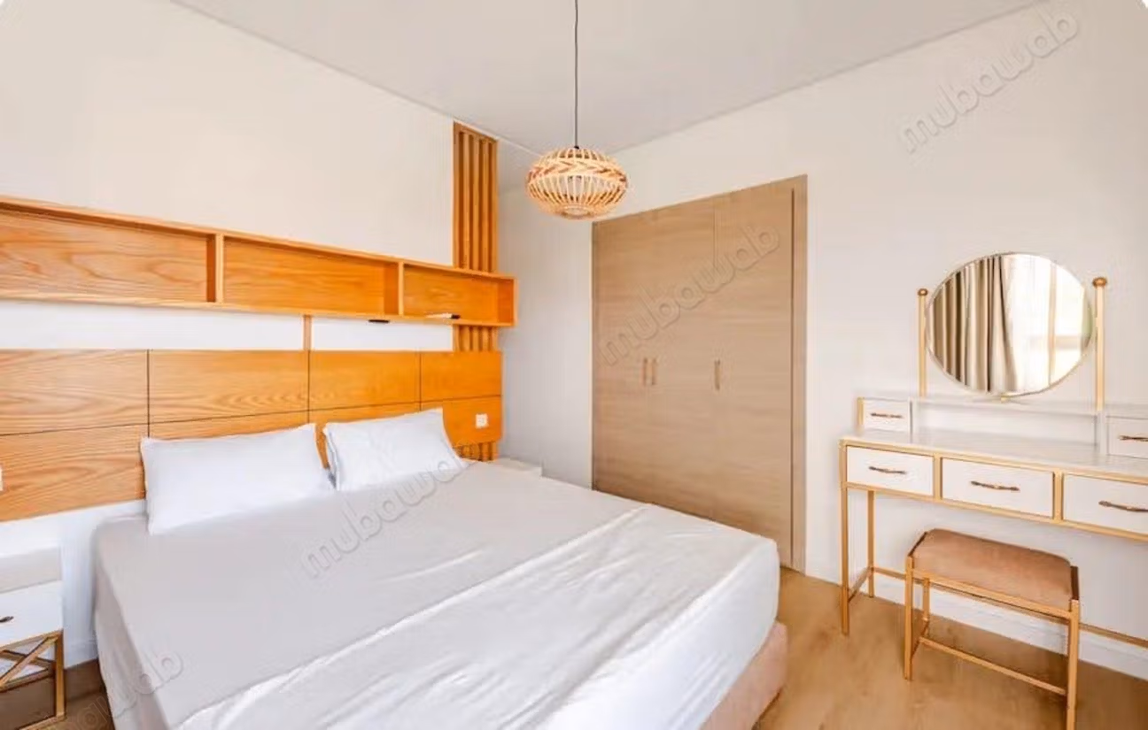 Location Meublé 3 chambres terasse vu sur golf piscine parking