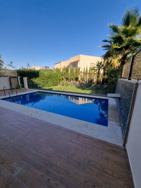 Magnífica villa en alquiler en Prestigia Argain