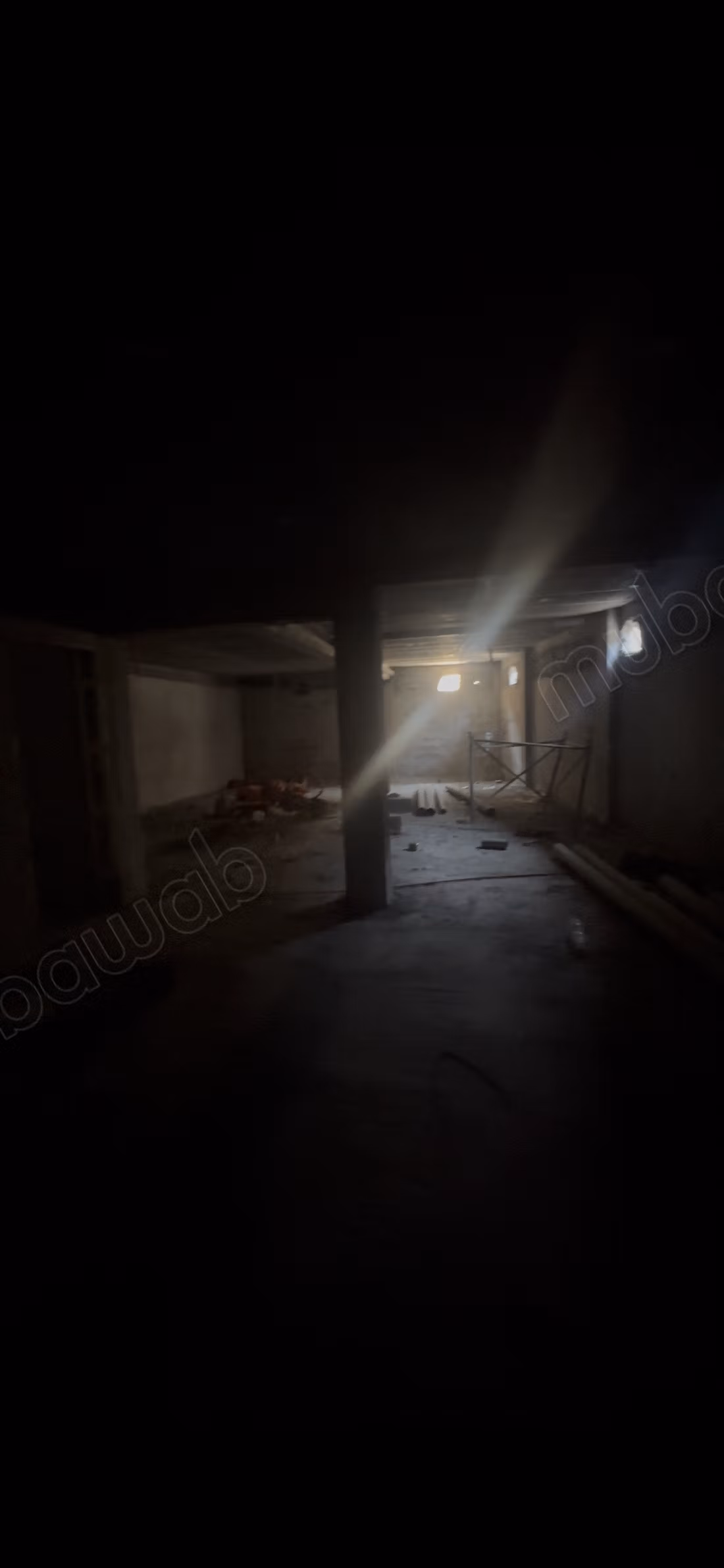 Local commercial  Surface totale de 180 m²