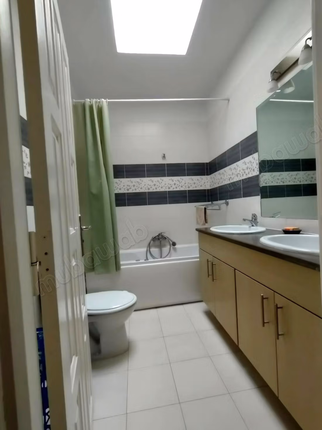 A louer un duplex au cité de stade à La Marsa