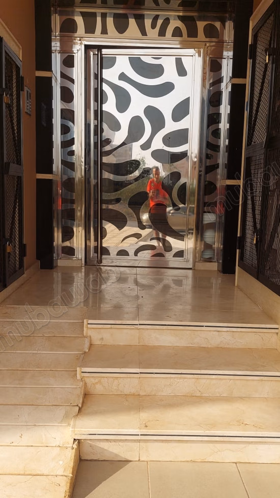 شقة رائعة للبيع بوسط المدينة. 2 قطع رائعة. جو مكيف