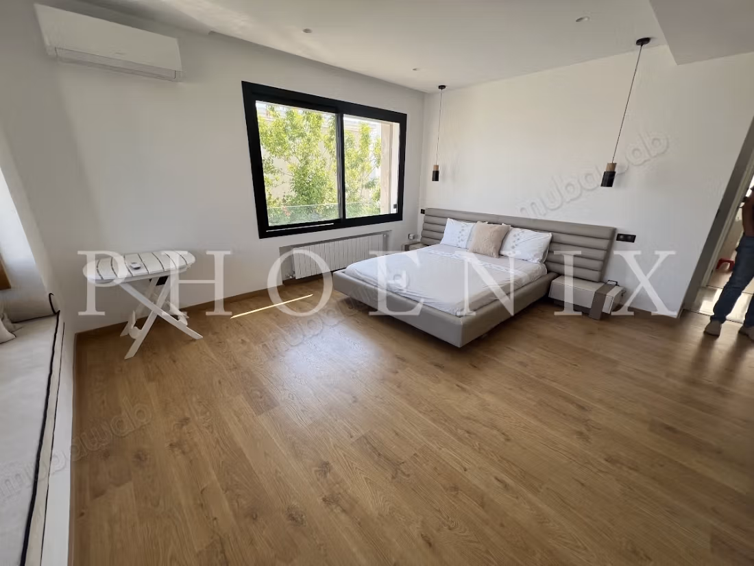 Villa S4 moderna con giardino a JDC