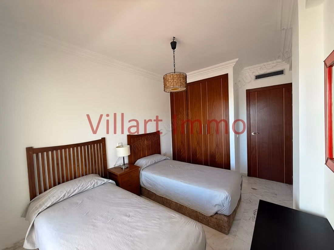 Appartamento in pieno centro, vista mare, garage