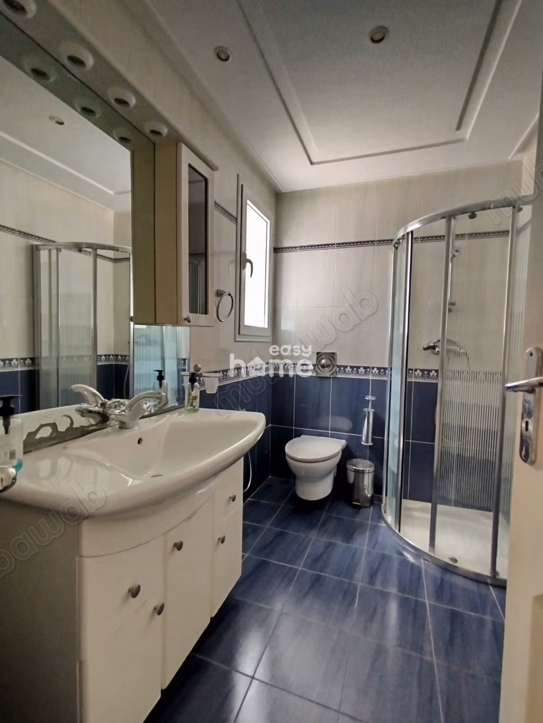 Villa meublée de 360m² sur un terrain de 740m²