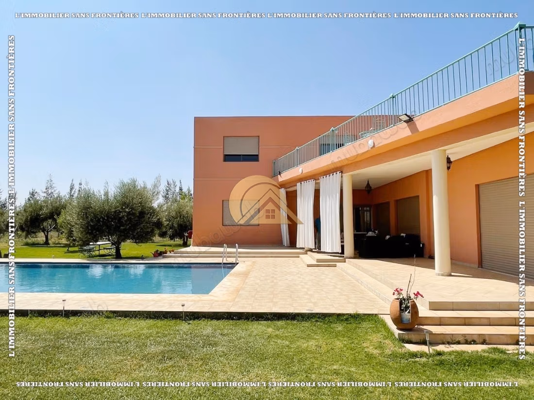 Ferme à vendre Route d’Amizmiz KM 45 – Villa et oliveraie