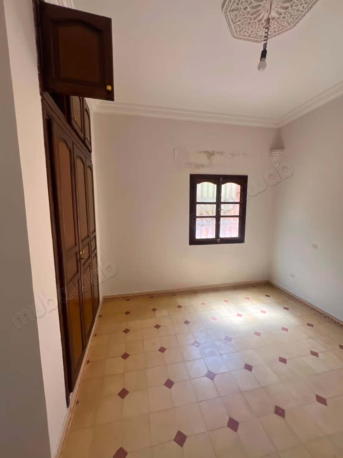 Belle Villa, non meublée, piscine jardine 14k
