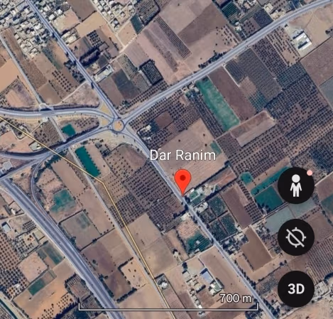 Excellent real estate and commercial opportunity