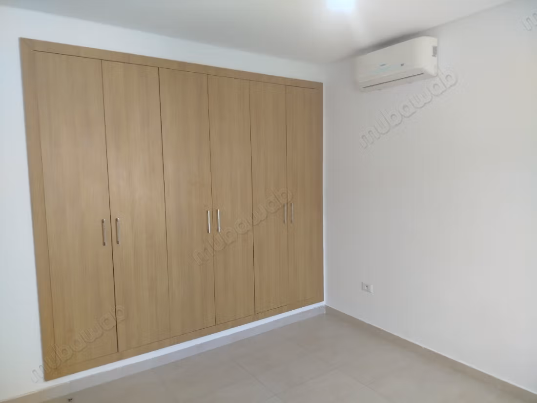 Luxury Apartment in Aouina, Modern Comfort