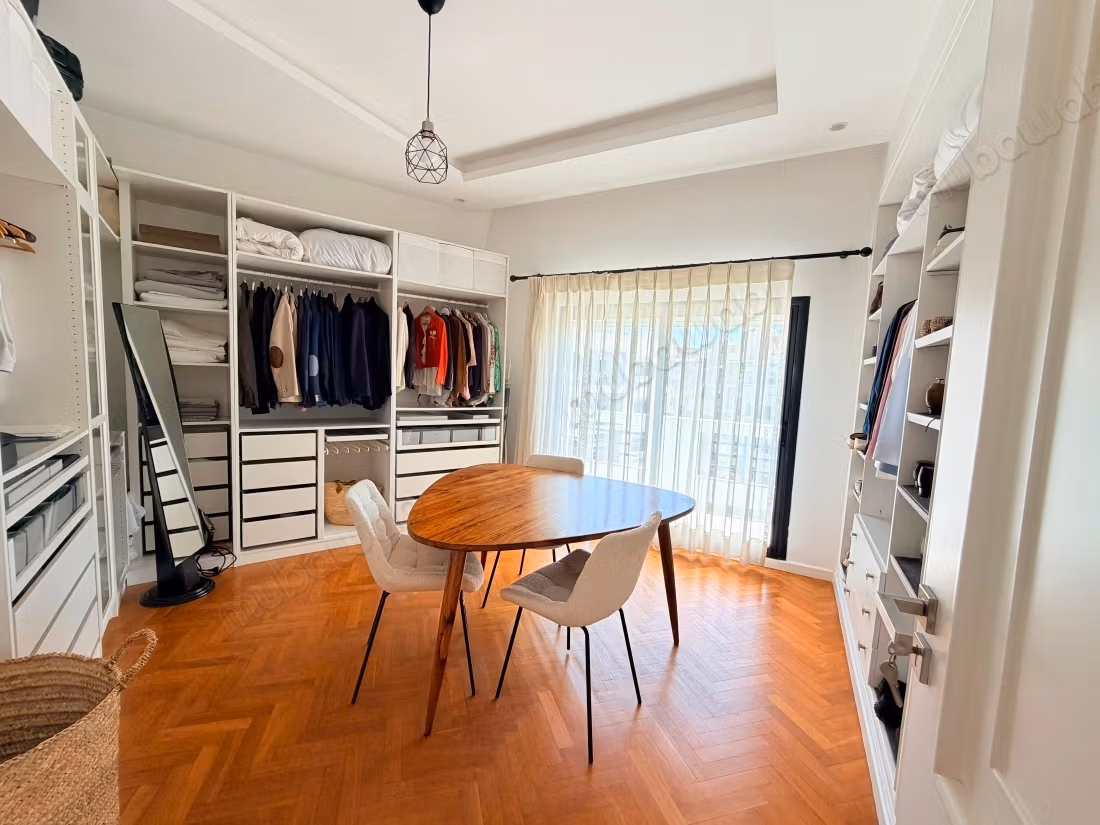 Duplex de excepción amueblado, 220 m², triángulo de oro