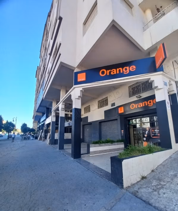 Bellissimi uffici in affitto a El Majd 5 stanze Superficie 160 m²