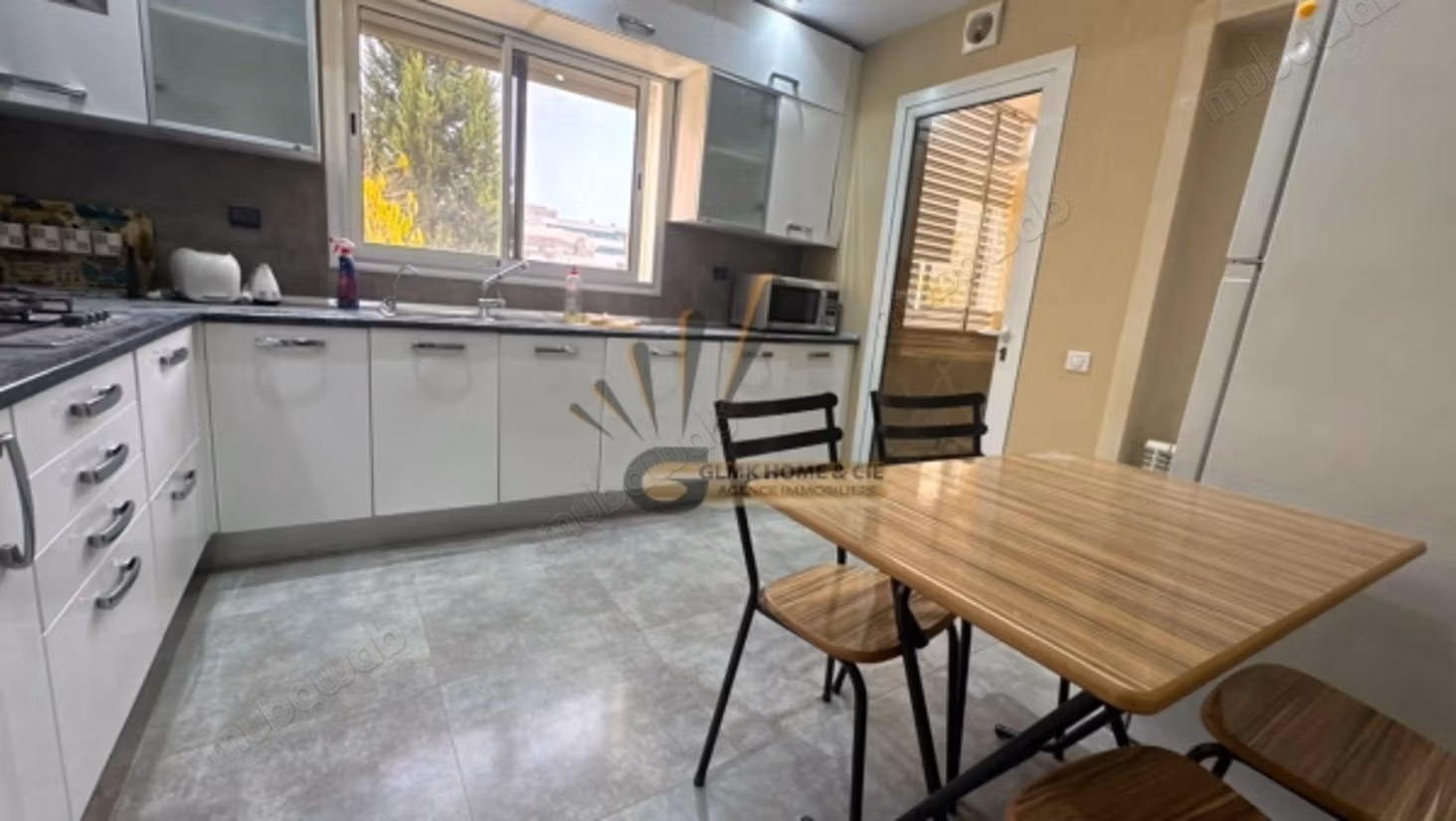 Furnished S3 apartment at Lake 2