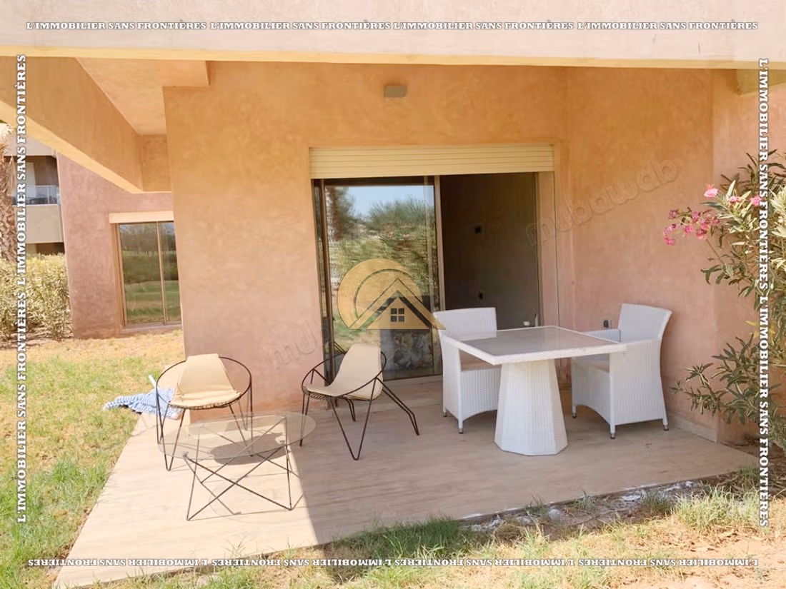 Apartamento amueblado de 112 m² con jardín privado – 3 habitaciones y piscina comunitaria