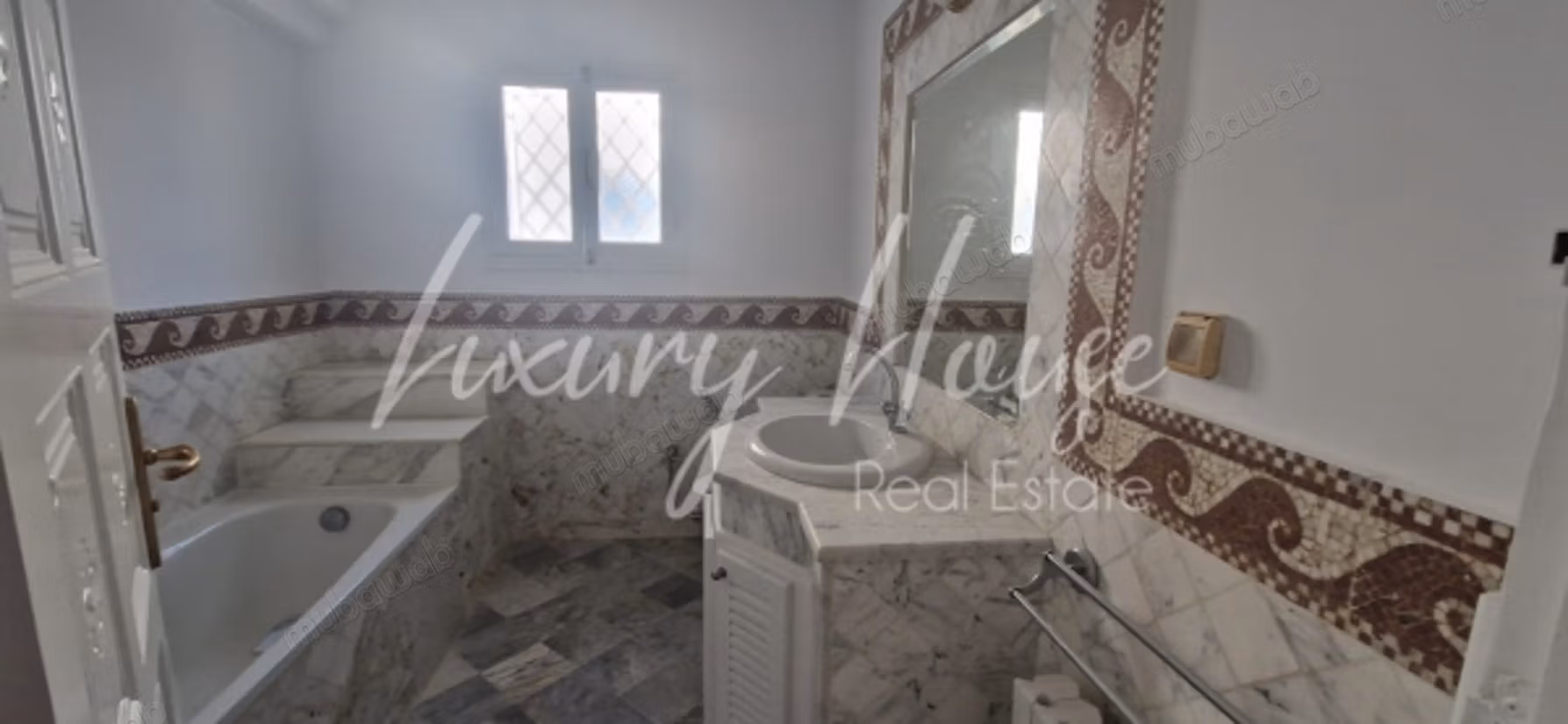 Villa a schiera con piscina a Cartagine