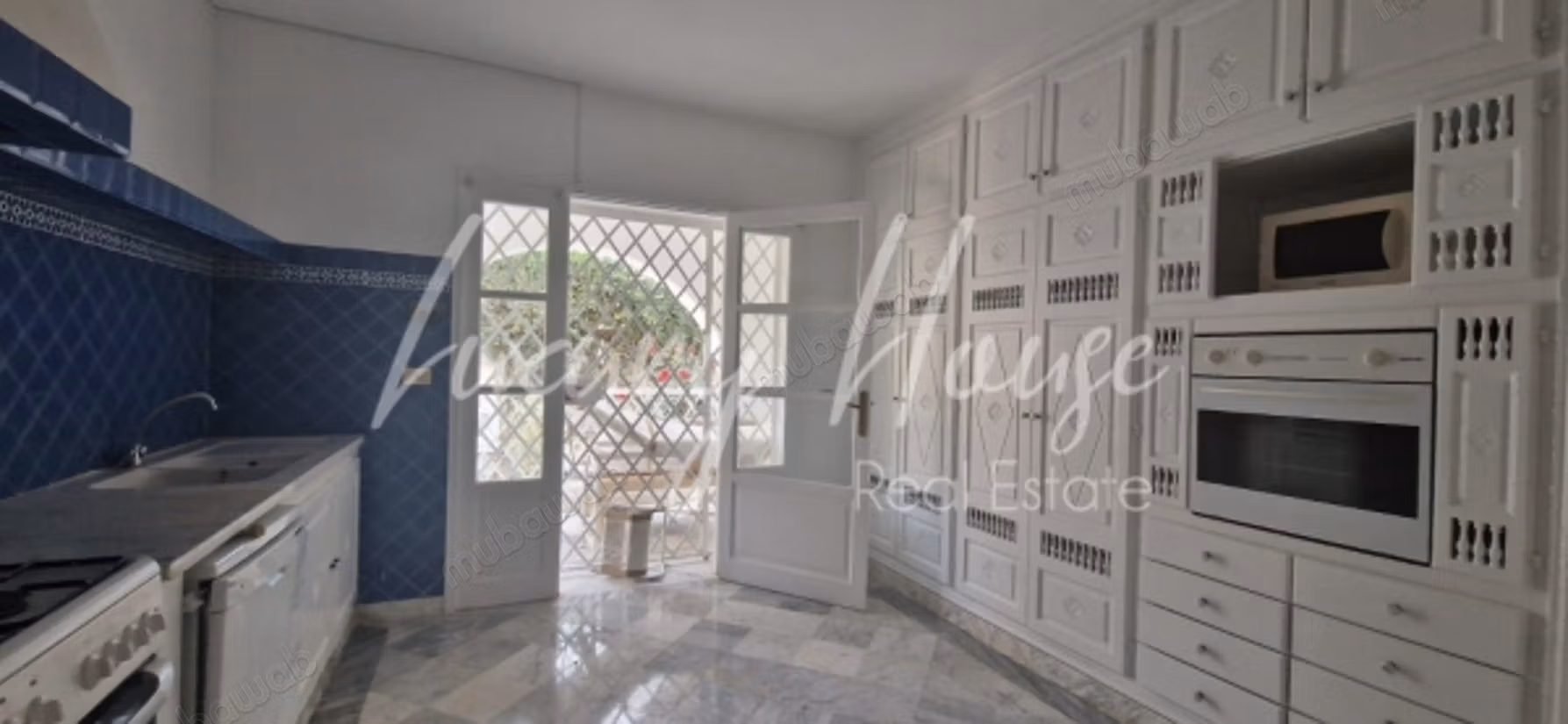 Villa a schiera con piscina a Cartagine