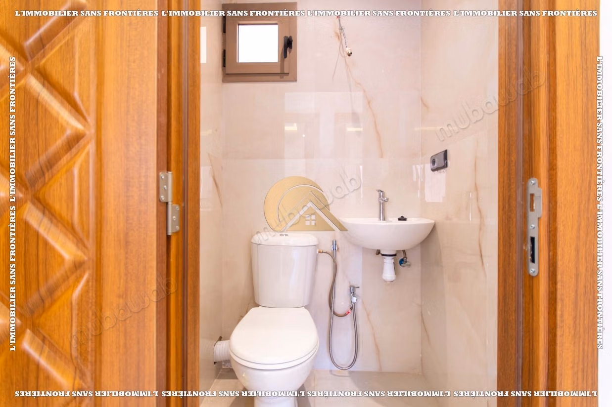 Nieuwe en lege appartement van 63 m² in Azzouzia – 2 slaapkamers, terras en nette afwerkingen