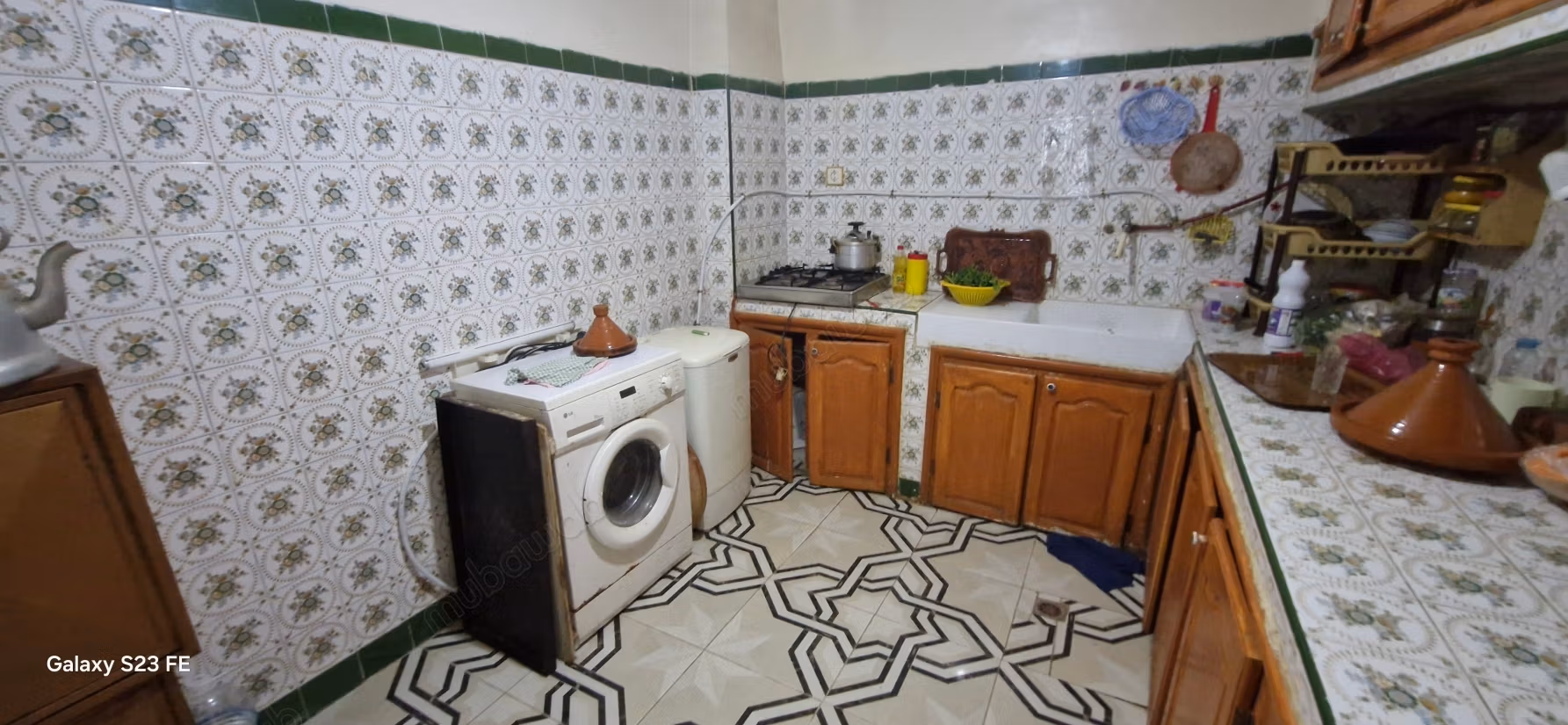 Amplio Riad de Gran Potencial con Terrazas