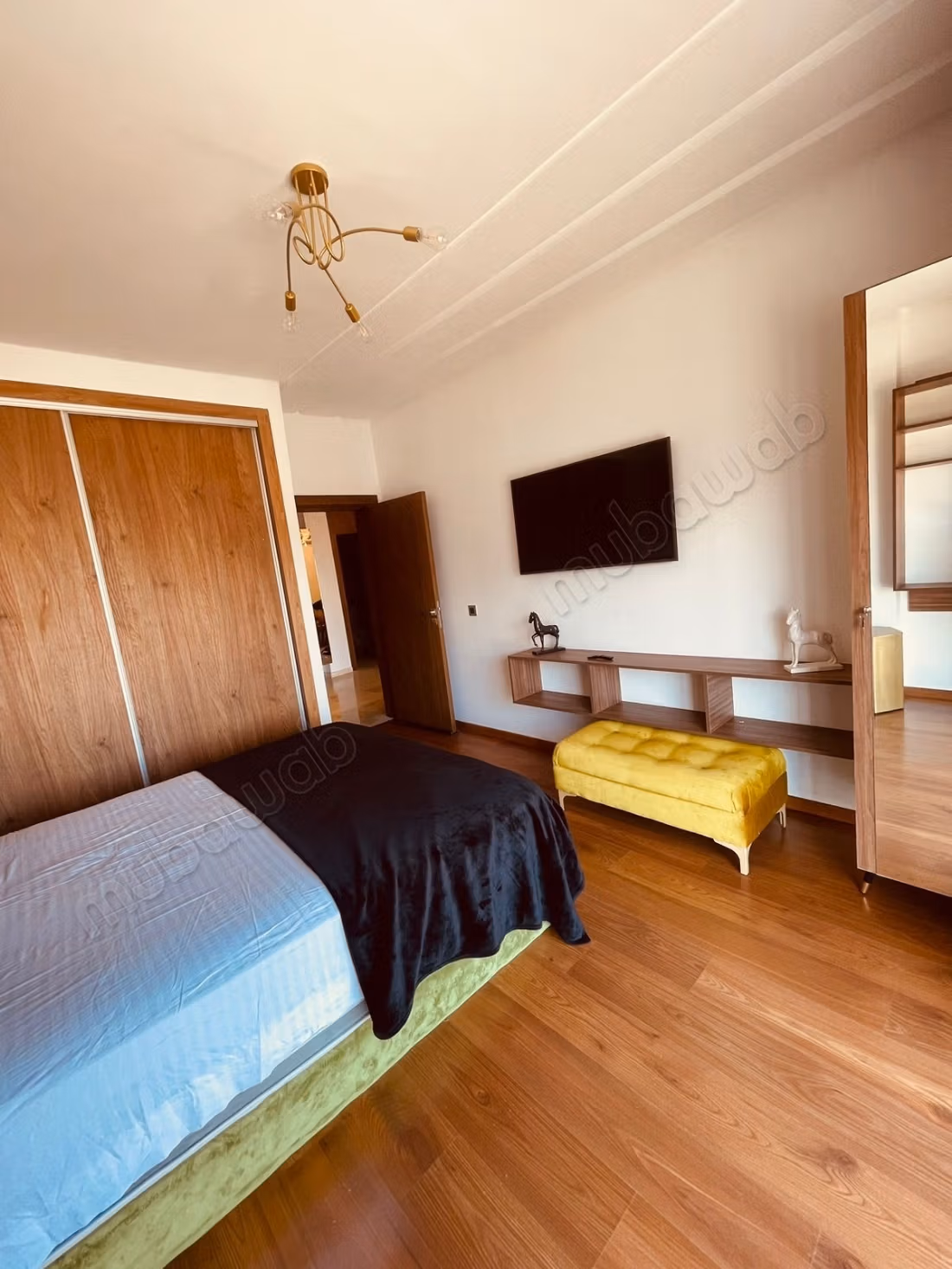 Magnifique studio meublé – Élégance et confort