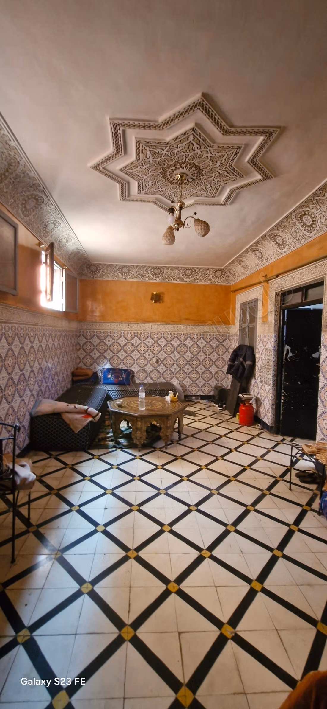 Ruime Riad met Dakterras en Prachtig Uitzicht