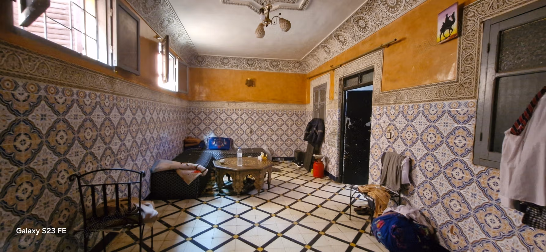Ruime Riad met Dakterras en Prachtig Uitzicht