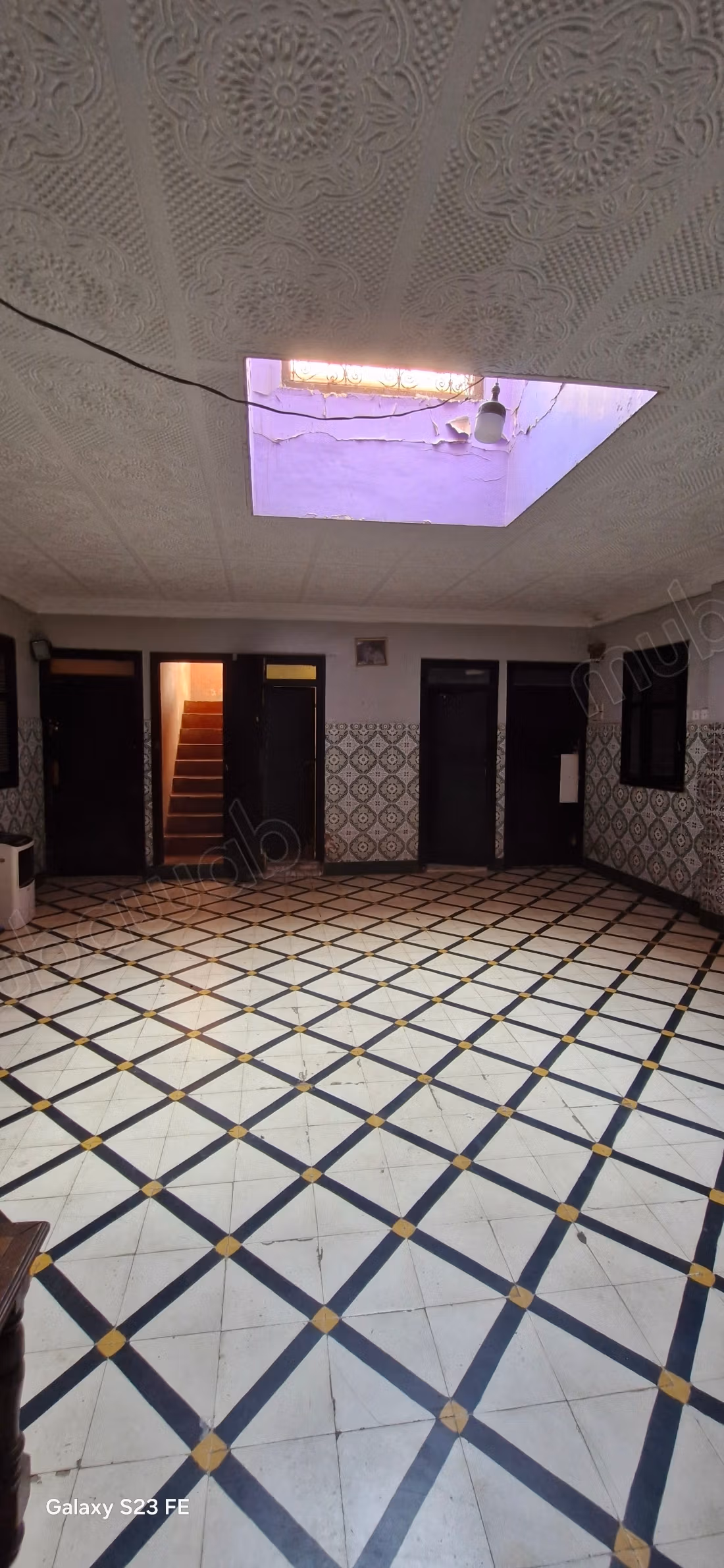 Ruime Riad met Dakterras en Prachtig Uitzicht