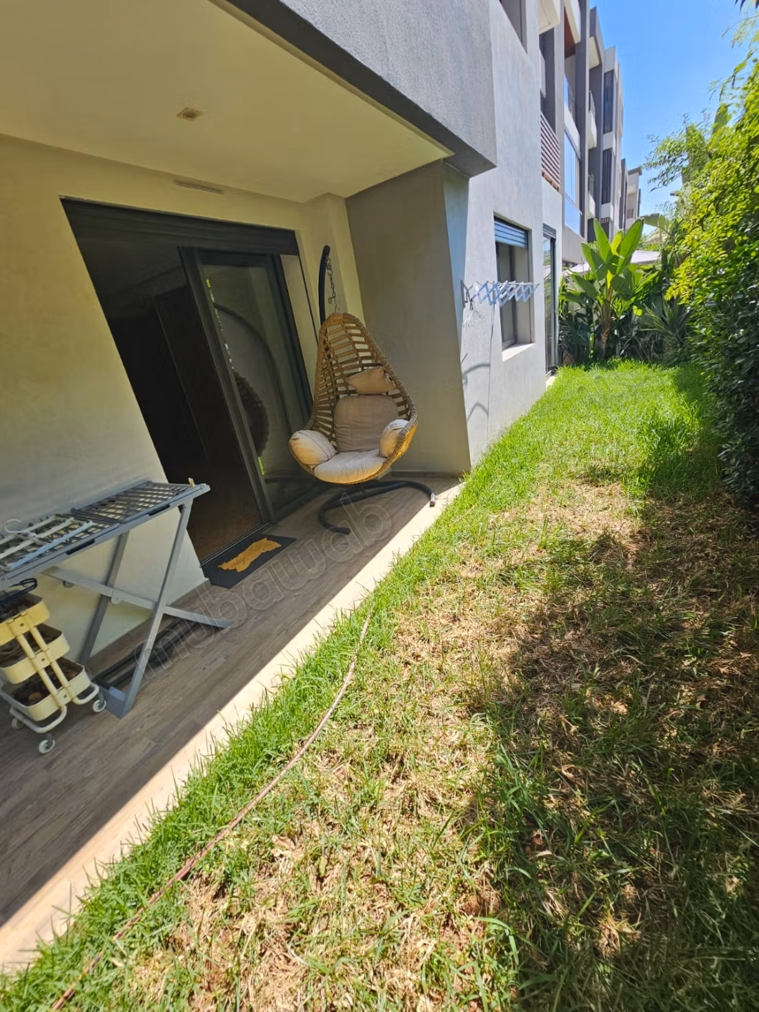 Rez jardin à louer à boskoura villle verte
