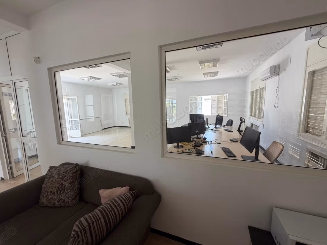 Equipped Office Villa 2 Large Open Spaces 5 Rooms