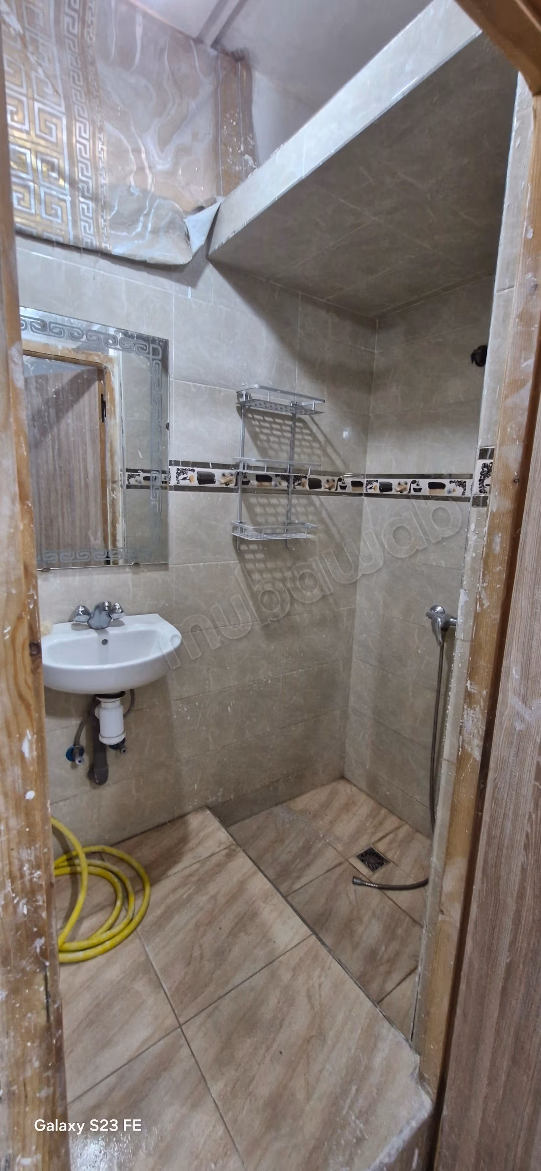 Amplio Riad Nuevo por Terminar con Apartamentos