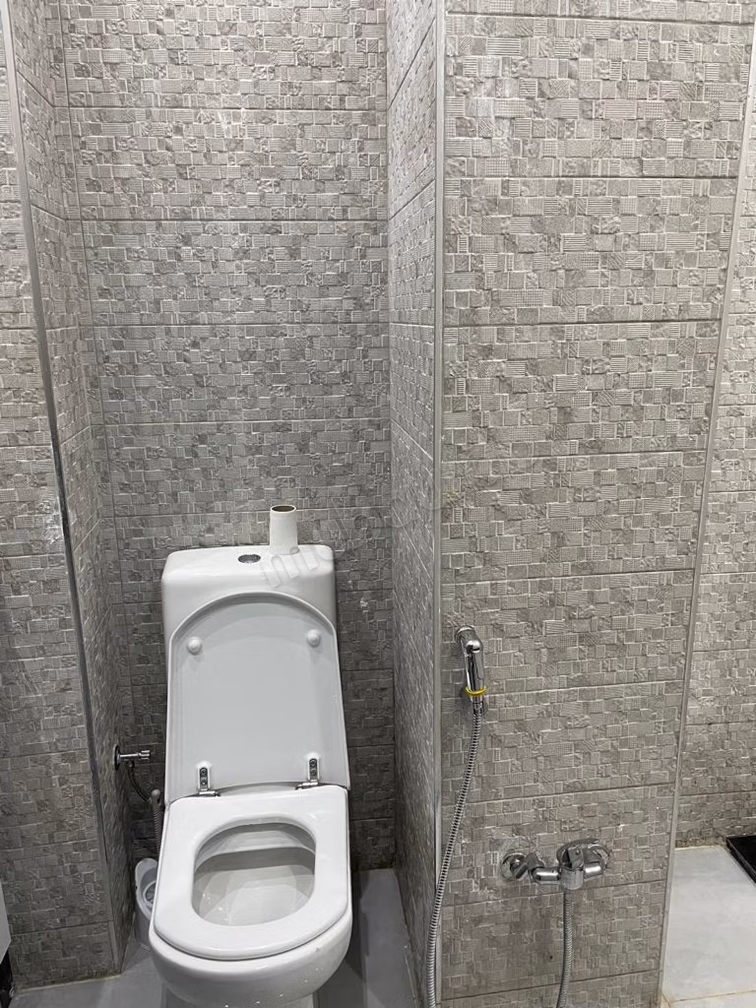 Appartement T3 rénové avec piscine Rdc