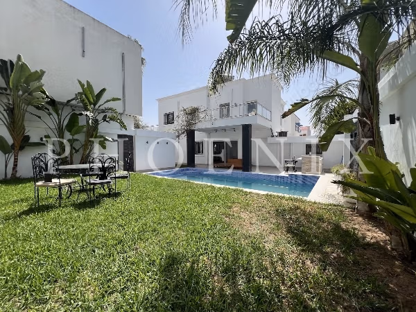 Villa S5 meublée avec piscine à Gammarth