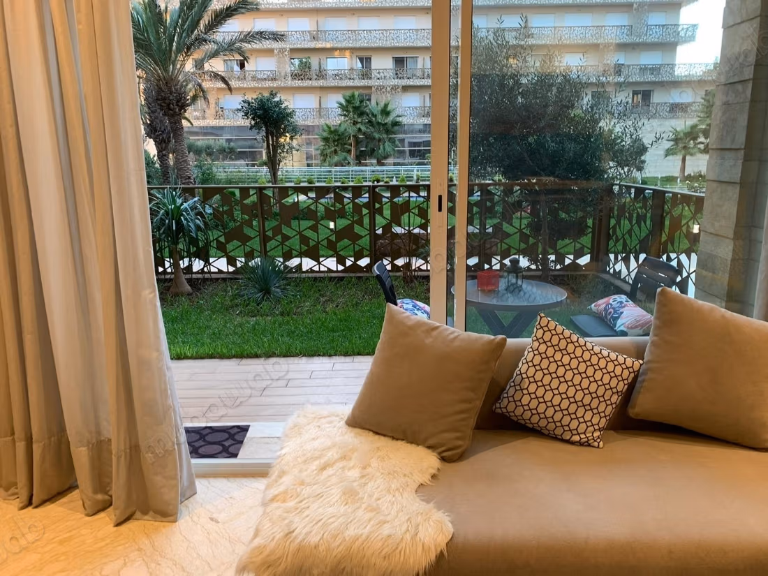 Studio avec jardin à vendre – CFC