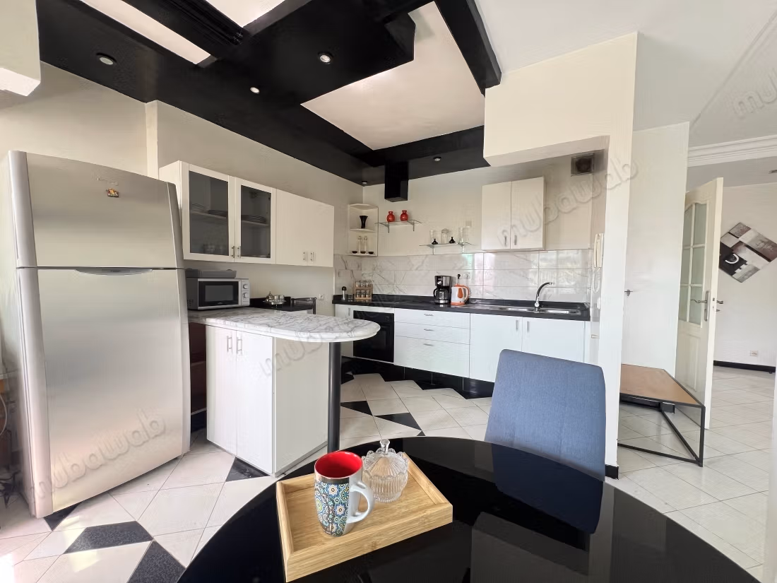 Al hank: location studio meuble
