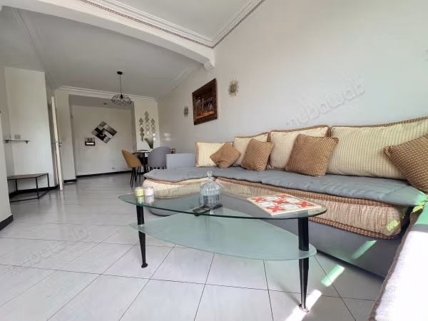 Al hank: location studio meuble