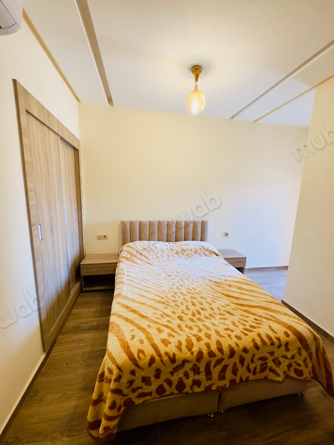 Appartement VIDE NON MEUBLE 70m2 2 ch 2 SDB