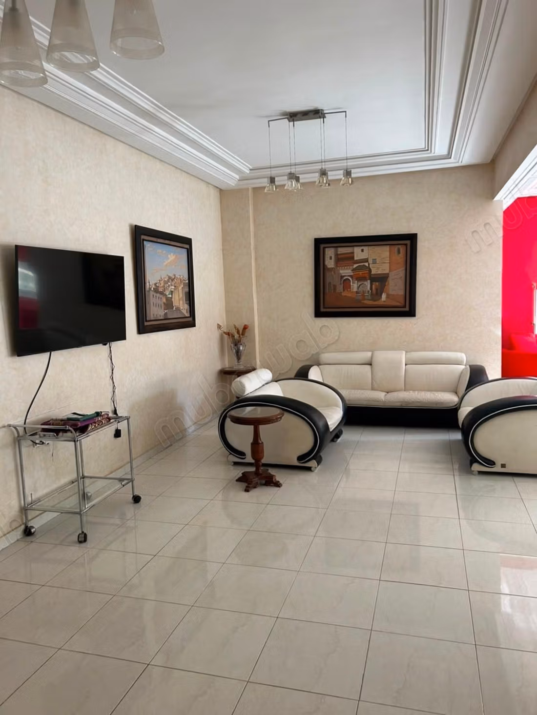 Bel appartement en location à Nouvelle Ville. 
3 chambres. 
Meublé