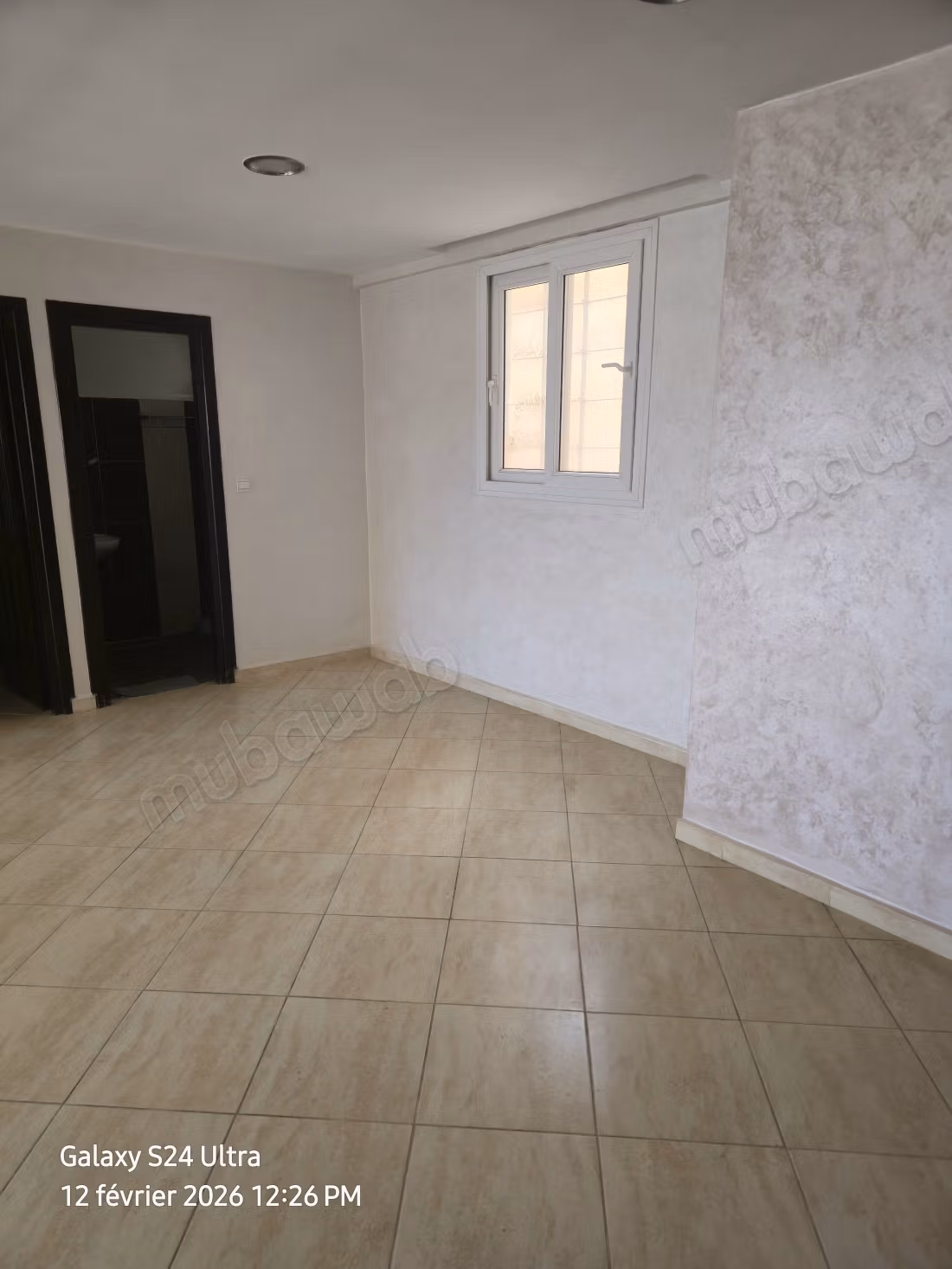 Très bel appartement en location en Centre ville. 4 pièces. Terrasse et ascenseur