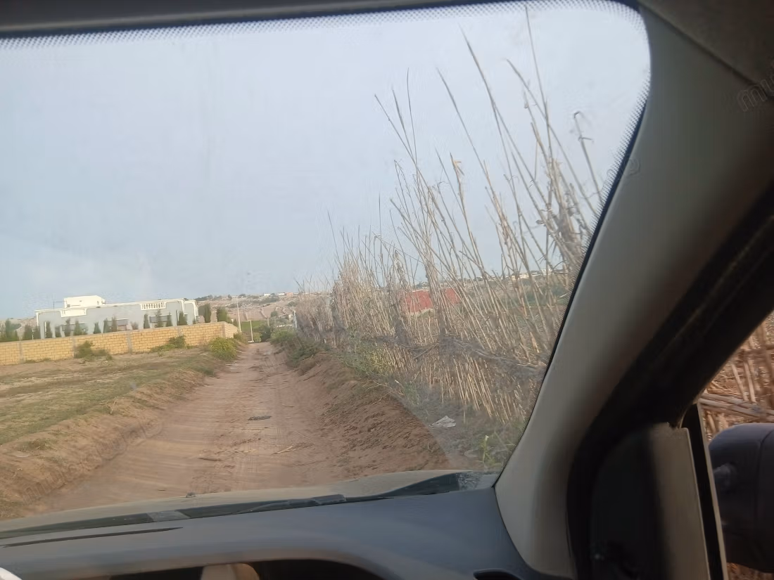 Beautiful land for sale in Olad Issa.
Total area 2000 m²