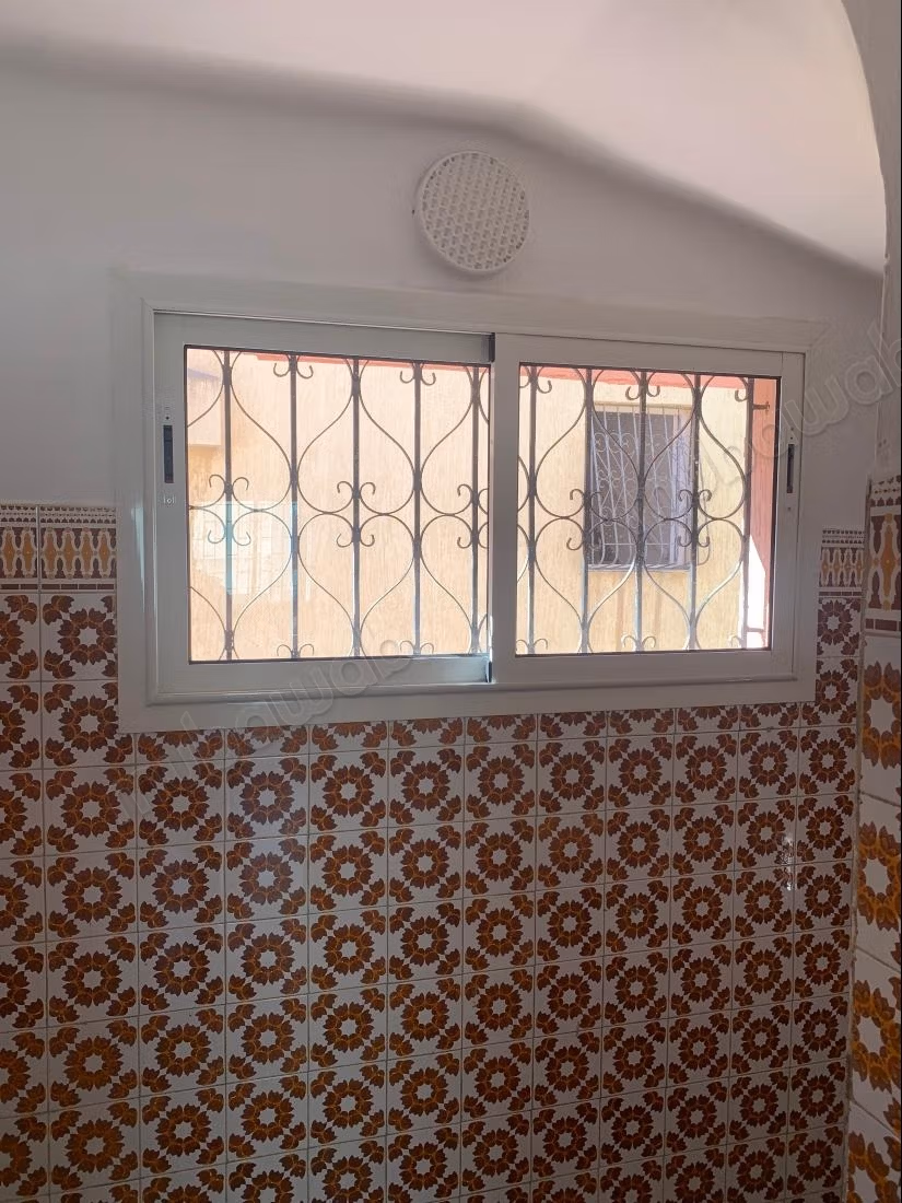 Superbe maison à vendre à Pépinière. 6 chambres agréables. Porte sécurisée