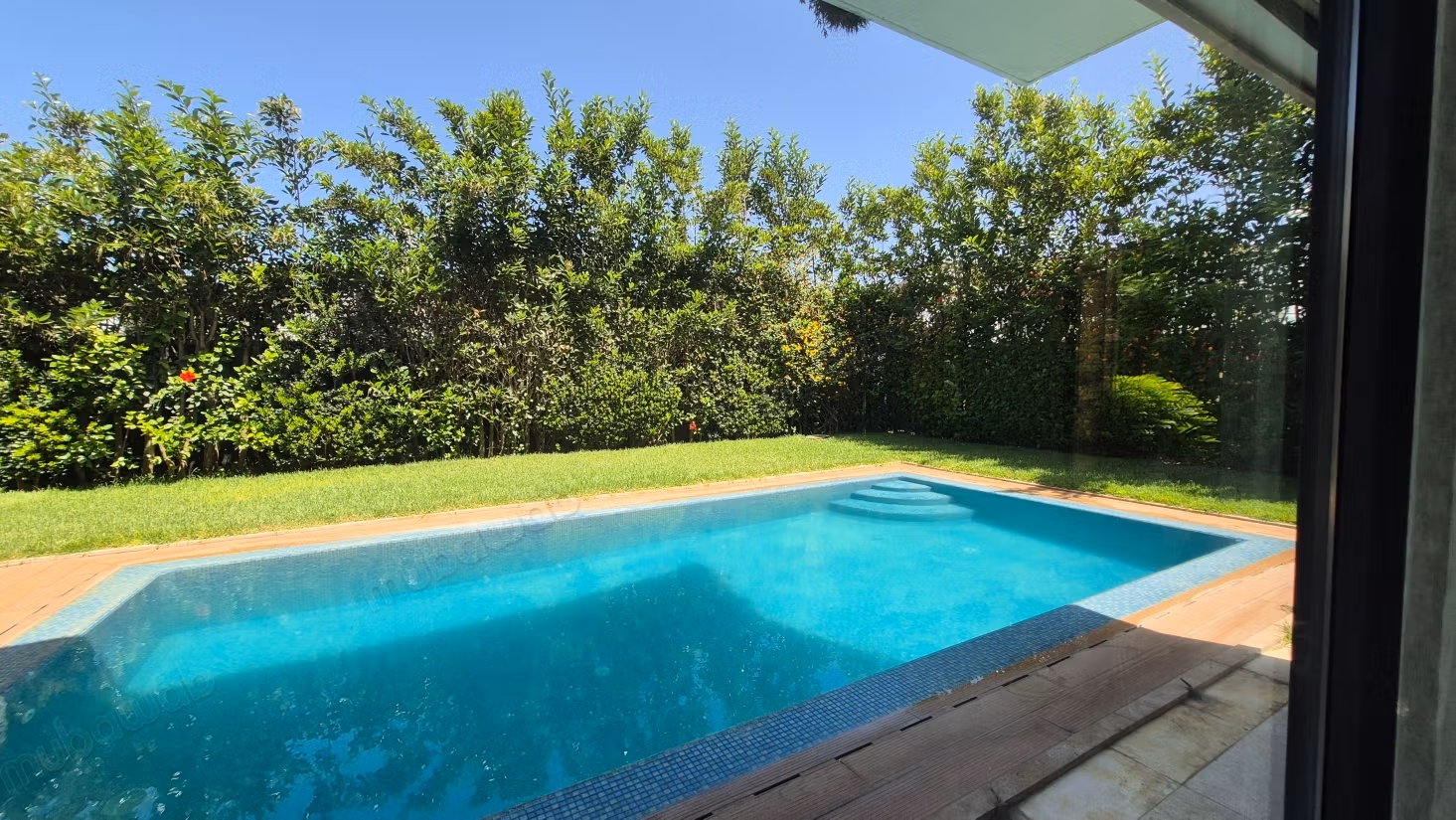A vendre jolie villa 680m2 Ville Verte Bouskoura