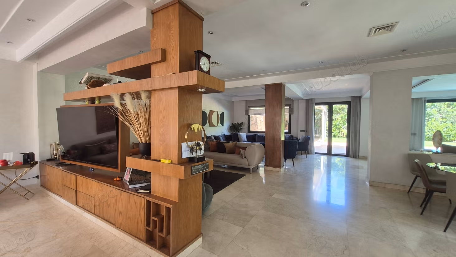 A vendre jolie villa 680m2 Ville Verte Bouskoura