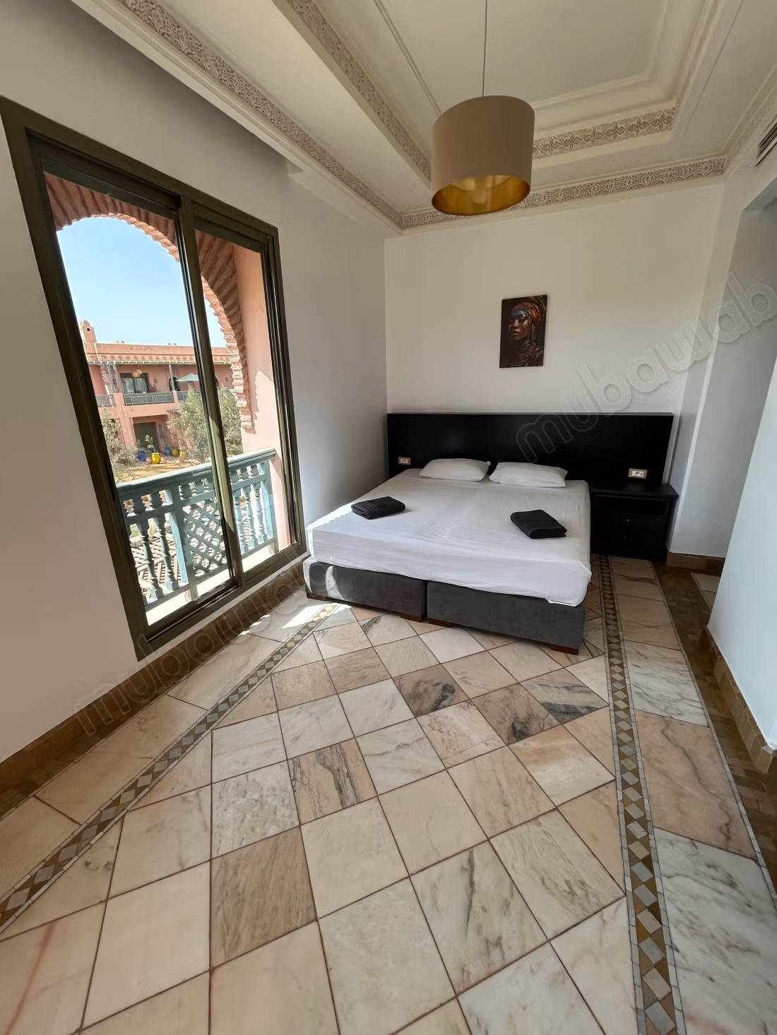 Appartements à louer à Ennakhil Palmeraie. 4 grandes pièces. Climatisation et piscine