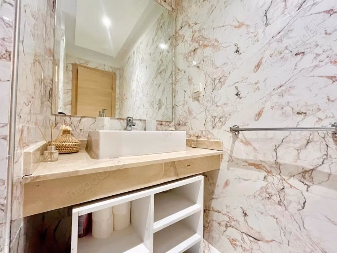 Magnífico piso en alquiler en Agdal. 3 habitaciones. Armarios