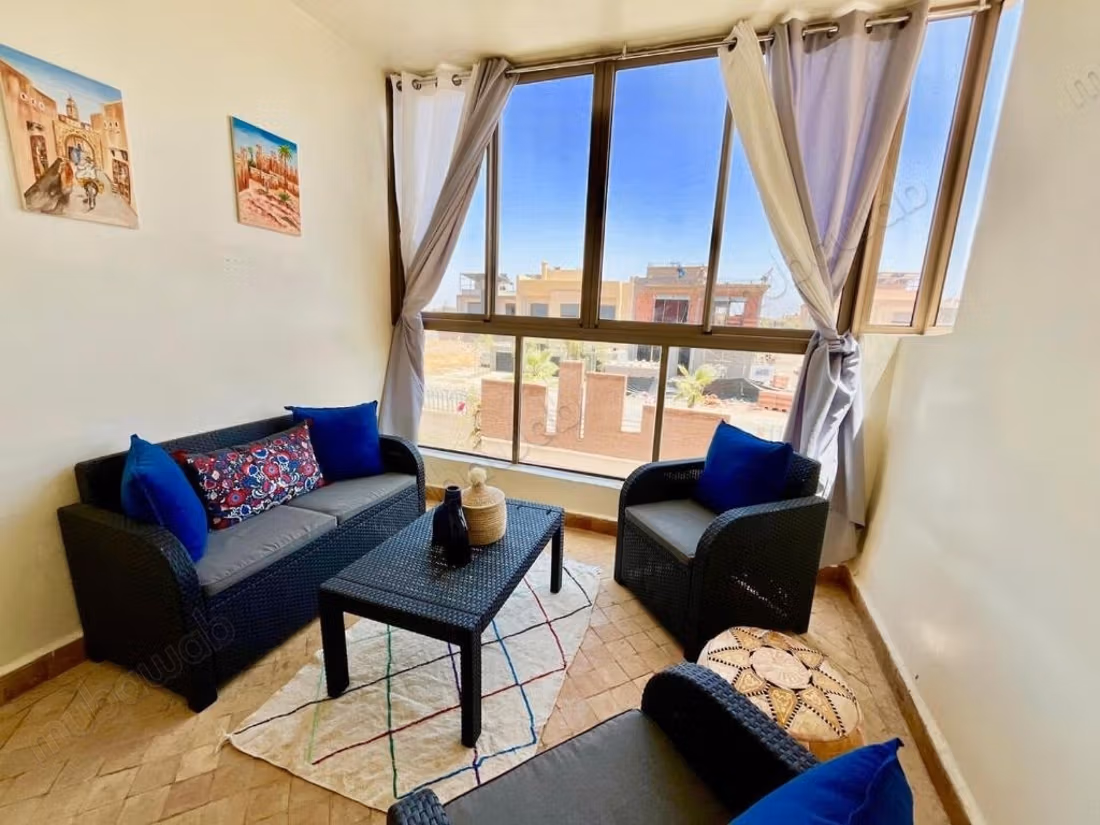 Magnífico piso en alquiler en Agdal. 3 habitaciones. Armarios