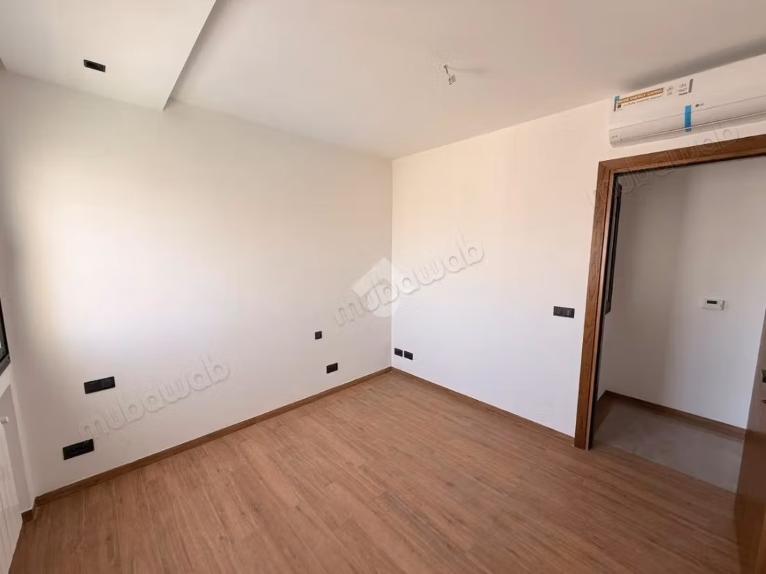 Appartamento in vendita a Les Jardins de Carthage. Superficie 100 m². Terrazzo e garage