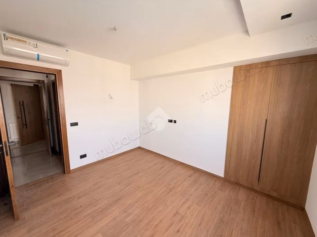 Appartamento in vendita a Les Jardins de Carthage. Superficie 100 m². Terrazzo e garage