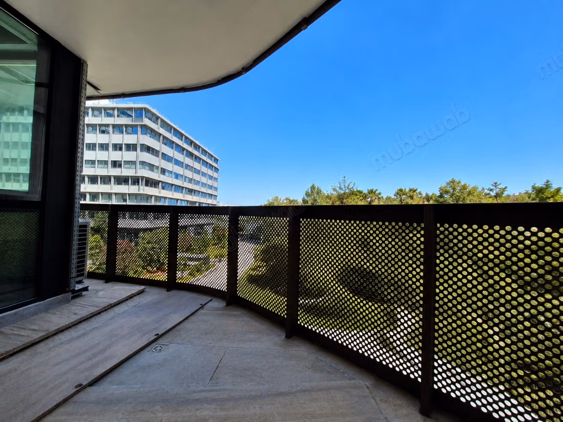 Spazio uffici 158 m2 CFC in affitto