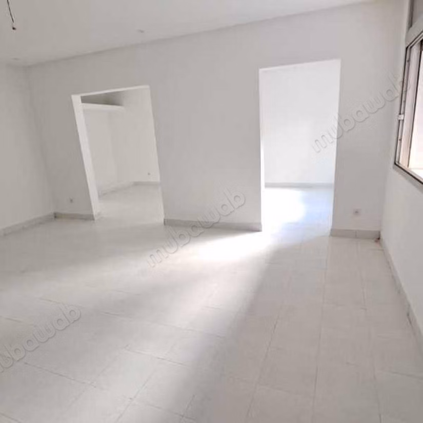 Appartement à Louer de 137.0 m² à Casablanca, Moulay Youssef
