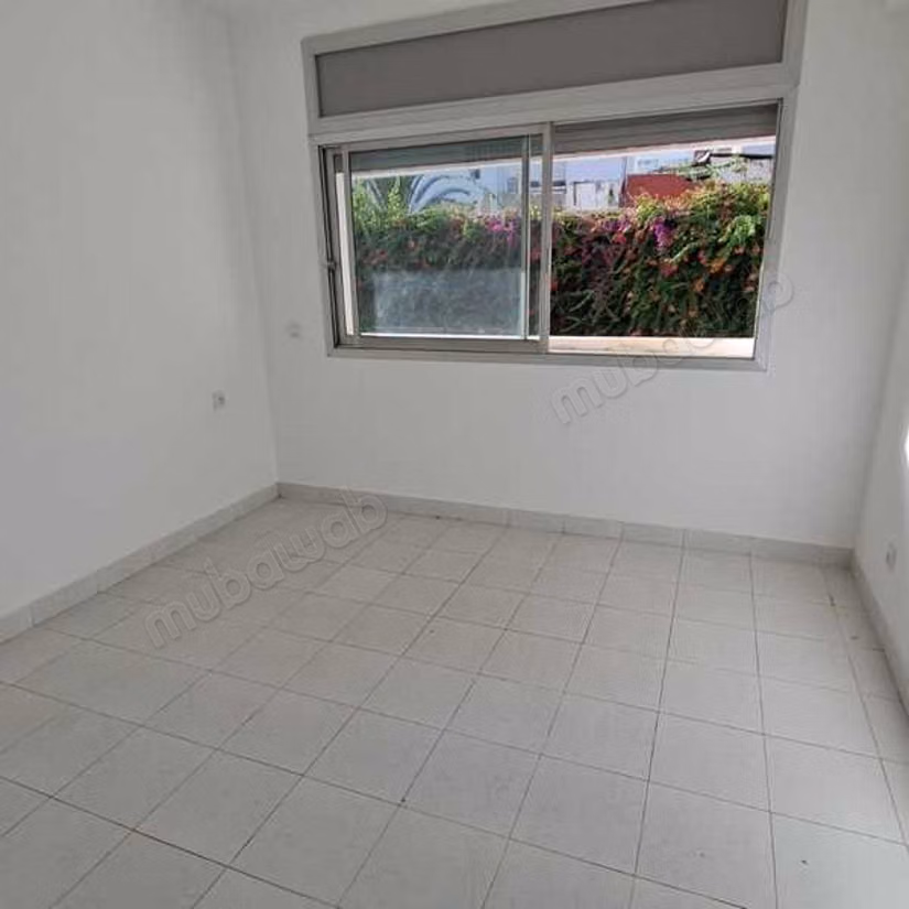 Appartement à Louer de 137.0 m² à Casablanca, Moulay Youssef